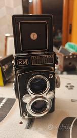 Yashica-Mat EM