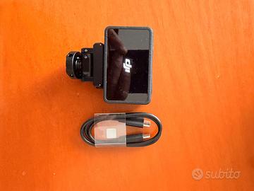 DJI Osmo Action 5 Pro Combo Essenziale