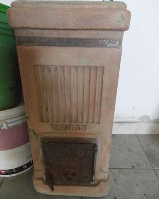 stufa in terracotta