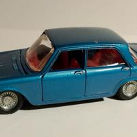 Automodello Simca 1500