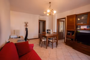 Appartamento di 100 m² con 3 locali e box auto dop
