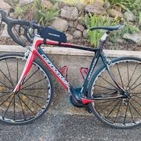 Bicicletta da corsa Cannondale Synapse carbon