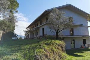 Villa bifamiliare
