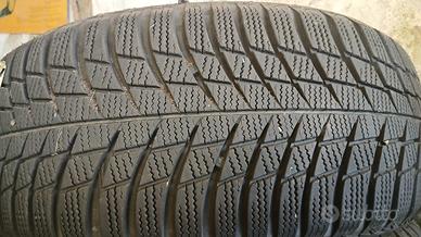 4 pneumatici Bridgestone usati
