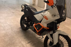 Ktm 990 2010