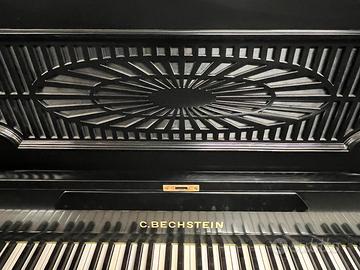 Pianoforte verticale C.Bechstein