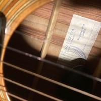 Chitarra acustica di liuteria