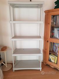 Scaffale in plastica