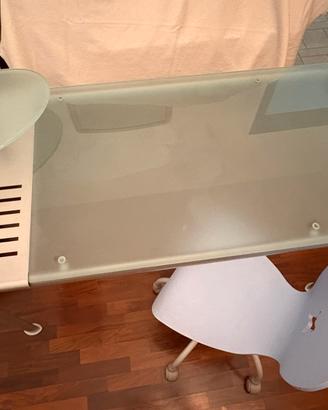 Scrivania design piano in vetro