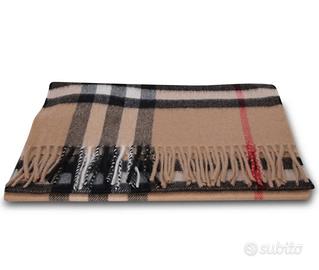 Sciarpa BURBERRY color cammello 168X30 cm. 