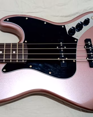 Fender Bass Squier Jazz viola