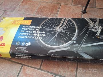 Portabiciclette per auto 