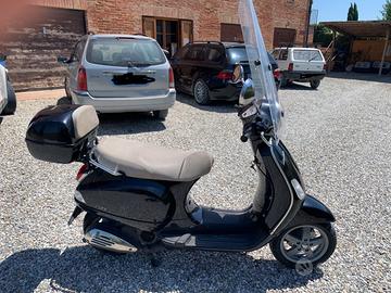 VESPA 125LX