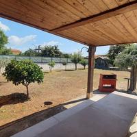 Opificio con ampio giardino