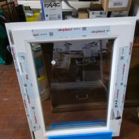 Finestra anta singola in Pvc Nuova mai montata 