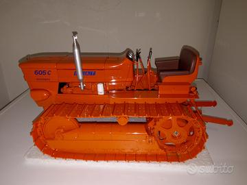 Trattore fiat 605c scala 1:8 hachette