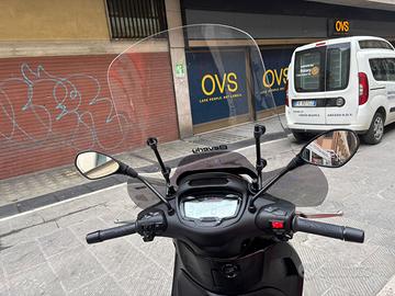 Scooter beverly 300 total black