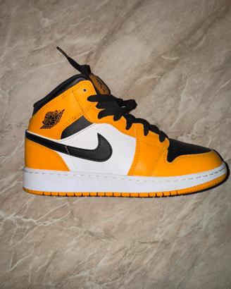 Jordan 1 mid yellow taxi