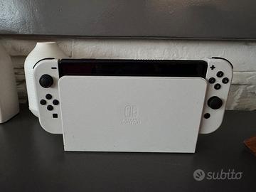 Nintendo Switch OLED Bianca-Completa con accessori