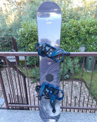 Snowboard Blackhole h.155cm ÷ attacchi Burton