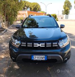 Automobile daci duster anno 2023