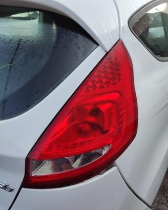 Fanale posteriore destro FORD FIESTA del 2009