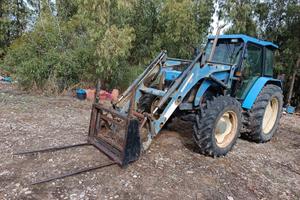 Trattore Ford 7740 con Forca e Pala