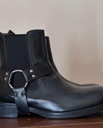 RARI Stivaletti Dolce & Gabbana Harness Boots
