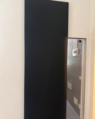 Porta scorrevole binario invisibile nera