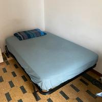 Letto a scomparsa una piazza e mezza