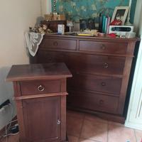 comò e 2 comodini arte povera