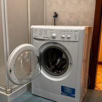 Lavatrice indesit