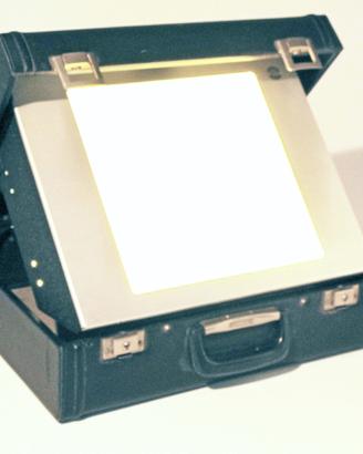 Valigia, visore/tavola luminosa