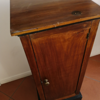 Comodino da centro stile impero