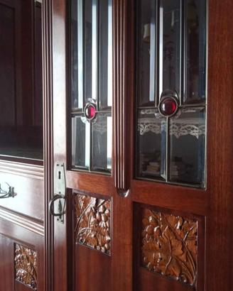 Credenza/Vetrinetta stile liberty