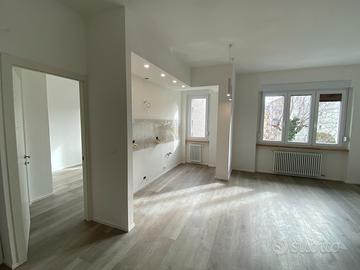 Via Carpineto Primo Ingresso luminosissimo