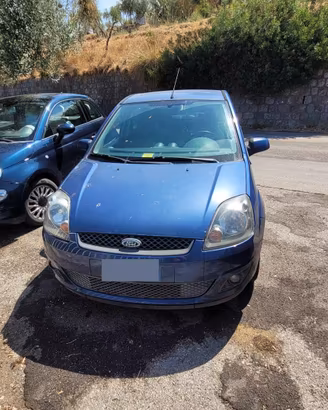 Ford Fiesta 1.2 benzina manuale 5 porte 