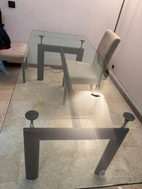 Tavolo in vetro Le Courbusier