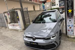 Volkswagen Golf 8 R-line 2.0 TDI 150 CV