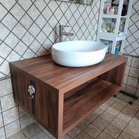 mobile bagno sospeso moderno