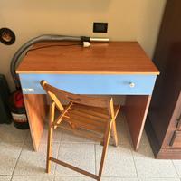 Scrivania bimbi con sedia