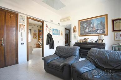 CASA SEMINDIPENDENTE A CAGLIARI