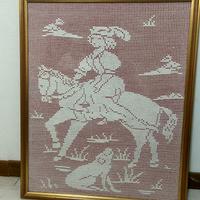 Quadro Artigianale Uncinetto – Cavaliere a Cavallo