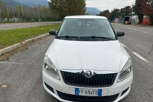 Skoda fabia  2014