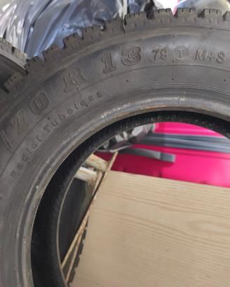 4 Gomme da neve chiodate 165/70/R13 79T