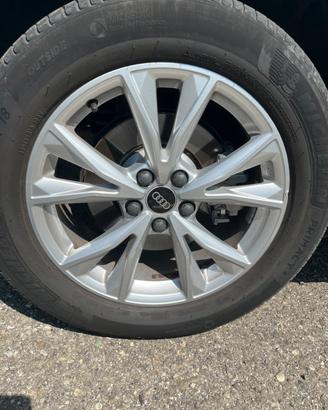 Set 4 cerchi in lega originali AUDI  18”