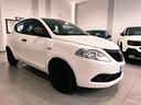 lancia-ypsilon-1-2-69-cv-5-porte-elefantino-blu