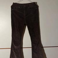 Pantaloni a zampa in velluto marrone