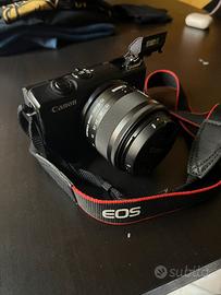 Canon EOS M200 - kit completo