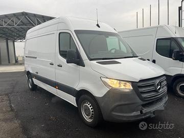 MERCEDES-BENZ SPRINTER 311 2.1 CDI F 39/33 E6